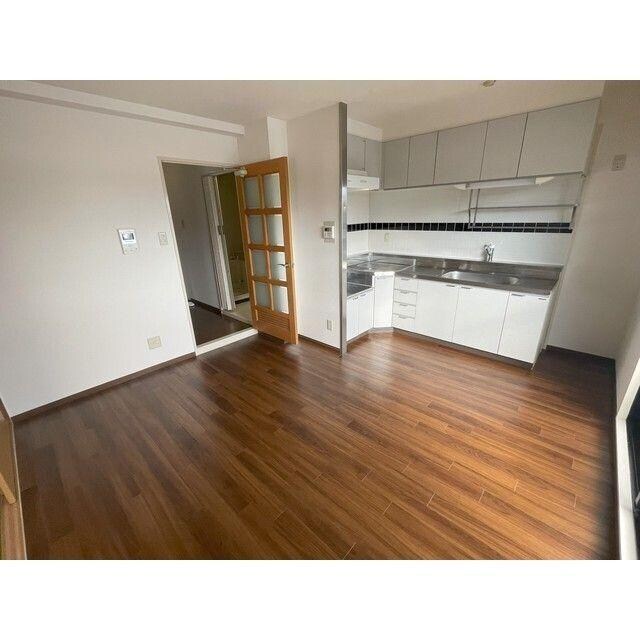 物件内観写真5　(内装は別部屋の参考写真です。)