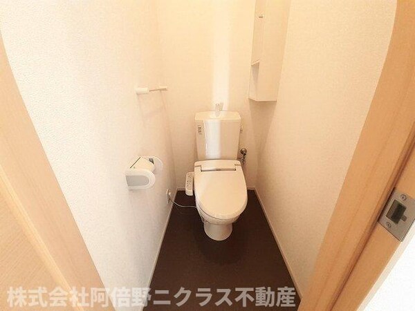 トイレ(シンプルで使いやすいトイレです)
