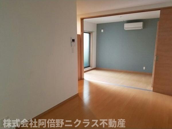 物件内観写真3　(内装は別部屋の参考写真です。)