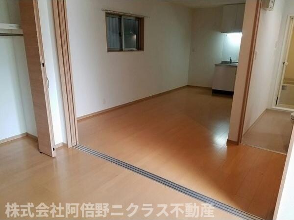 物件内観写真8　(内装は別部屋の参考写真です。)