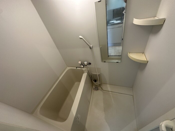 物件内観写真4　(内装は別部屋の参考写真です。)