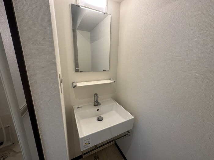 物件内観写真5　(内装は別部屋の参考写真です。)