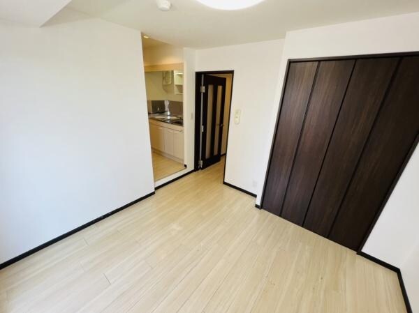 物件内観写真11　(内装は別部屋の参考写真です。)