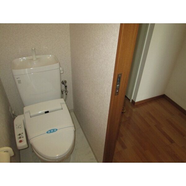 トイレ(内装は同建物のイメージです。)