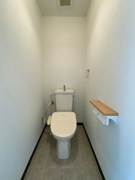 物件内観写真11　(内装は別部屋の参考写真です。)