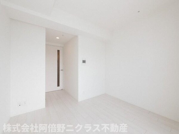 居室(内装は同建物の参考写真です。)