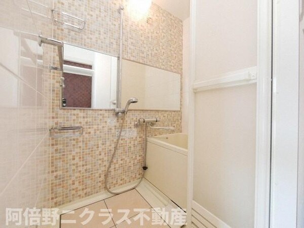 浴室(内装は別部屋の参考写真です。)