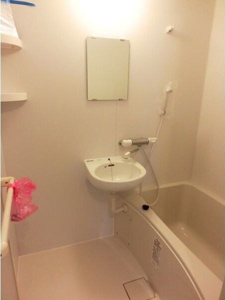 物件内観写真6　(内装は別部屋の参考写真です。)