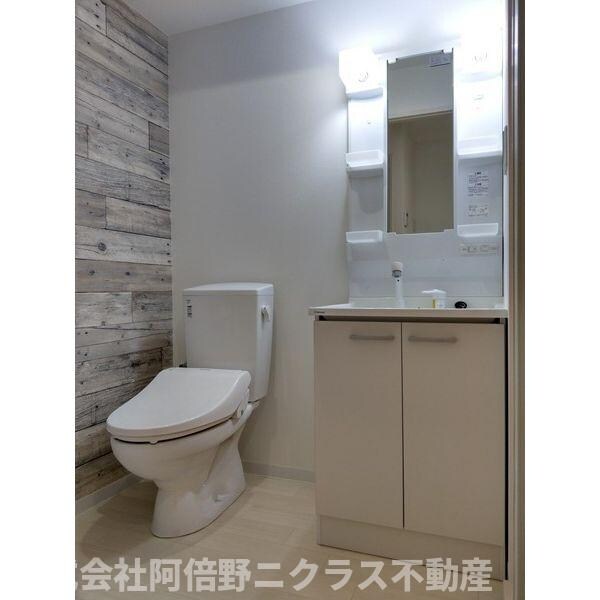 洗面・脱衣所(内装は別部屋の参考写真です。)