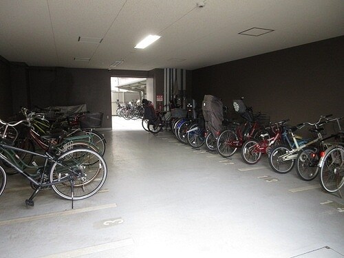 物件内観写真26　(駐輪場)