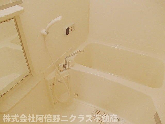 物件内観写真6　(きれいなお風呂です)