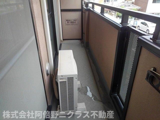 物件内観写真13　(暖かな日差しのふりそそぐバルコニー)