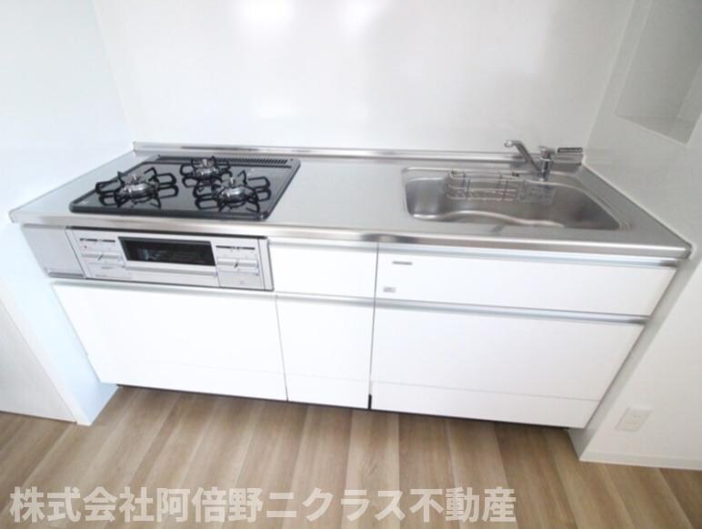 物件内観写真3　(内装は別部屋の参考写真です。)