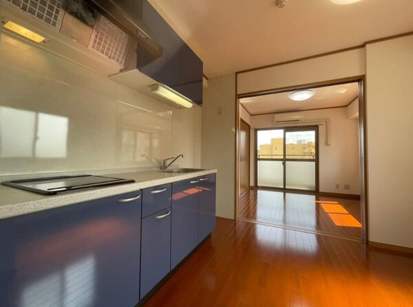 建物設備(内装は同建物・別部屋の参考写真です。)