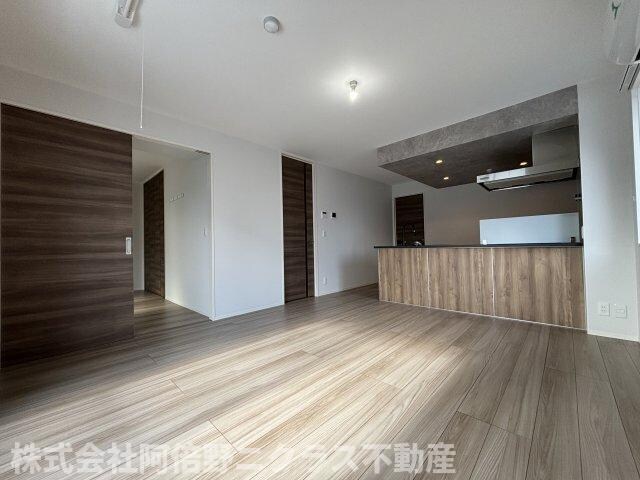 物件内観写真4　(使いやすいリビングです)