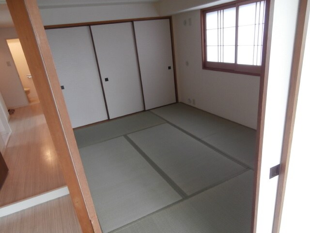 物件内観写真8　(内装は別部屋の参考写真です。)