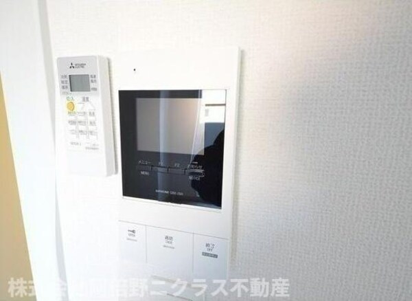 セキュリティ(内装は別部屋の参考写真です。)