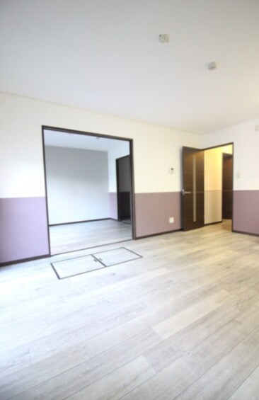 物件内観写真5　(内装は別部屋の参考写真です。)