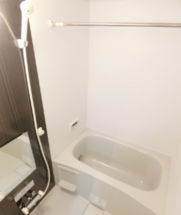 浴室(内装は同建物のイメージです。)