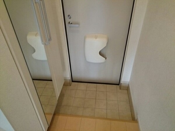 玄関(玄関です)