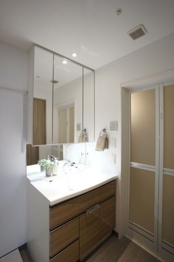 洗面・脱衣所(家具は参考です。)