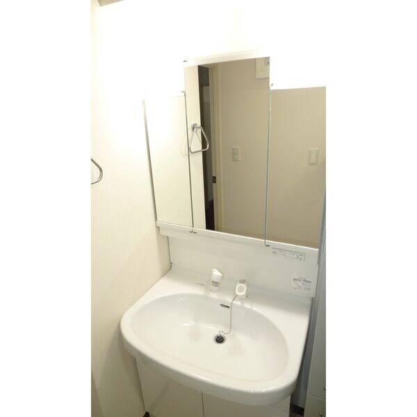 物件内観写真8　(内装は別部屋の参考写真です)