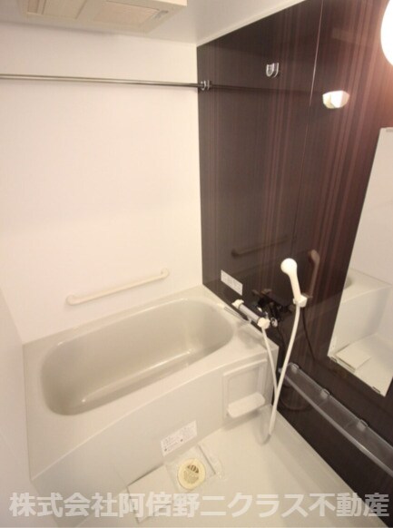 物件内観写真5　(内装は同建物・別部屋の参考写真です。)