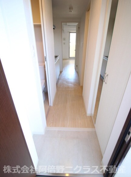 物件内観写真10　(内装は同建物・別部屋の参考写真です。)