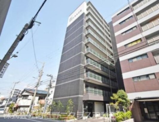 物件外観写真1　(おしゃれな外観です)