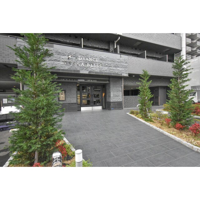 物件外観写真2　(エントランスです)