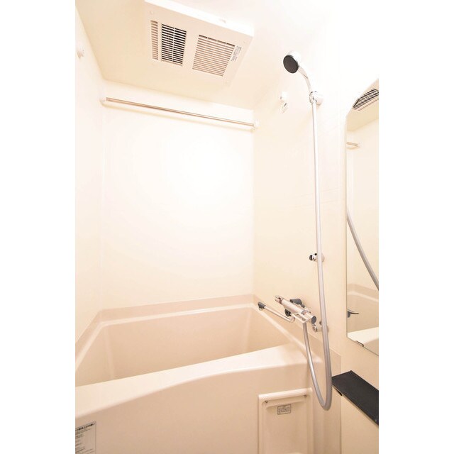 物件内観写真9　(お風呂で日々の疲れを落としましょう)