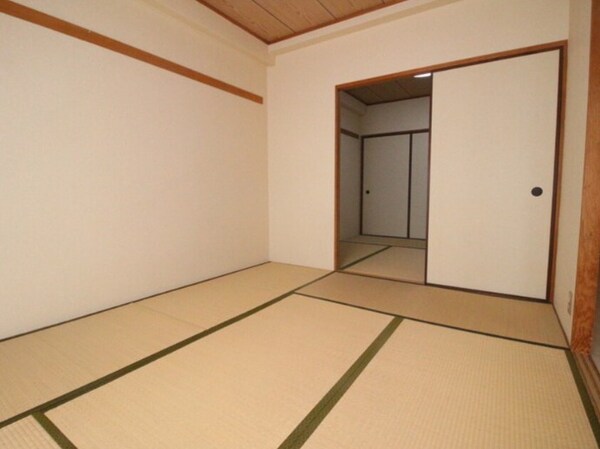 内装他(内装は別部屋の参考写真です。)