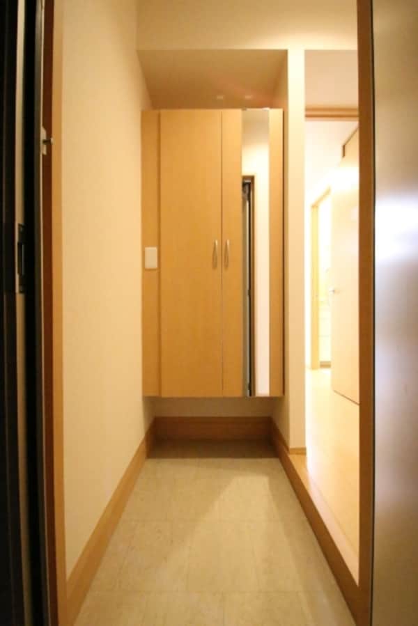 玄関(内装は同建物のイメージです。)