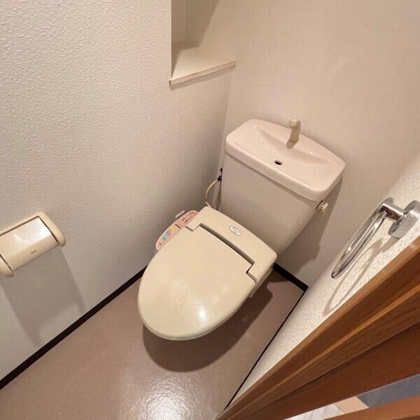 物件内観写真6　(内装は別部屋の参考写真です。)