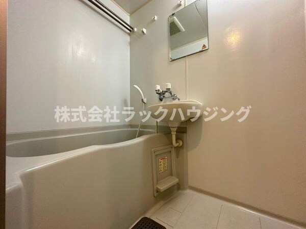 浴室(【お部屋探しはラックハウジングにお問合せ下さいませ】)