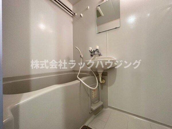 浴室(【お部屋探しはラックハウジングにお問合せ下さいませ】)