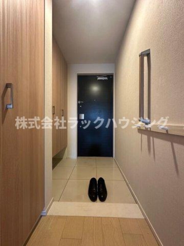 玄関(【お部屋さがしはラックハウジングにお問合せ下さいませ♪】)