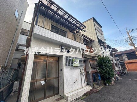石原町テラスハウス外観写真