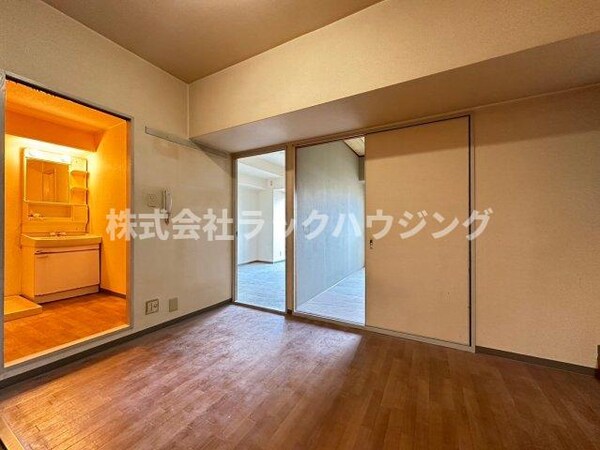 居室(【お部屋さがしはラックハウジングにお問合せ下さいませ♪】)