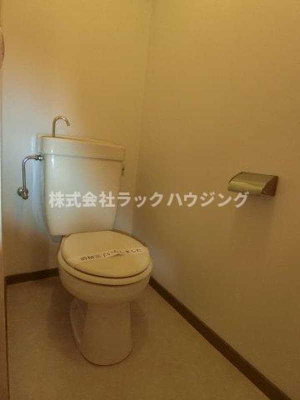 トイレ(同仕様写真となります。)