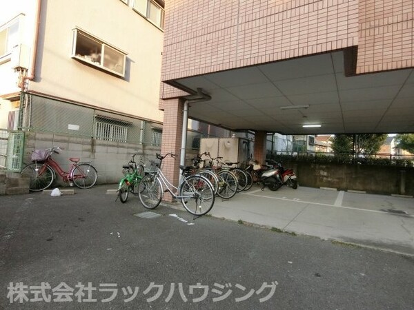 建物設備(自転車置場)