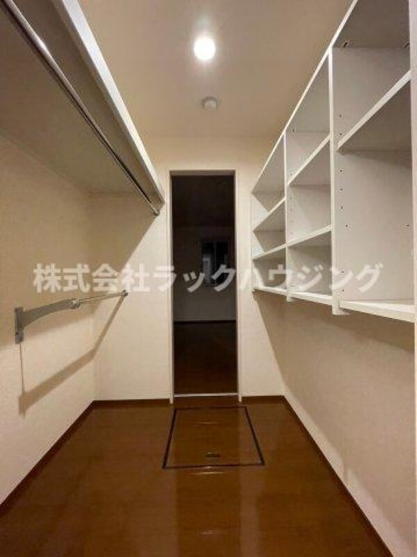 収納(【お部屋さがしはラックハウジングにお問合せ下さいませ♪】)