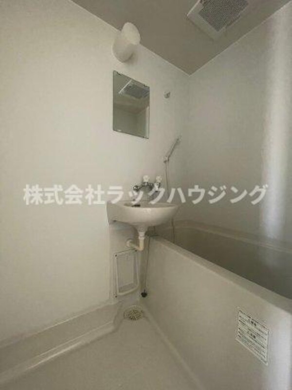 浴室(【お部屋さがしはラックハウジングにお問合せ下さいませ♪】)
