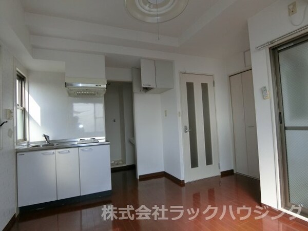 居室(【お部屋さがしはラックハウジングにお問合せ下さいませ♪】)