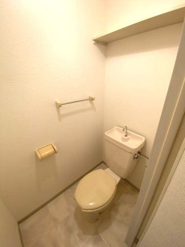 トイレ(コンパクトなトイレ☆)
