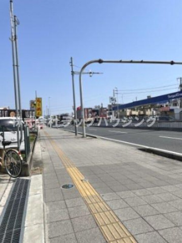 駐車場(【お部屋さがしはラックハウジングにお問合せ下さいませ♪】)