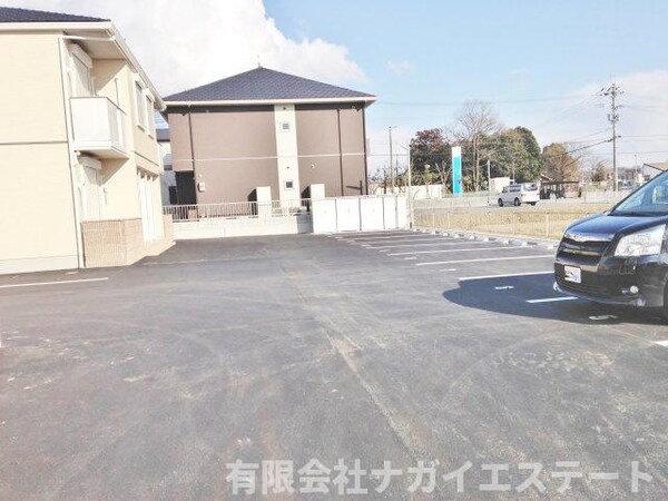 駐車場(【ベルクール加東B】
有限会社ナガイエステート)