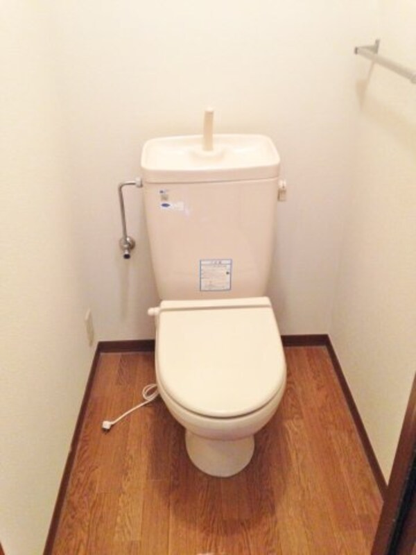 トイレ(【コスモスハイツA】有限会社ナガイエステート)