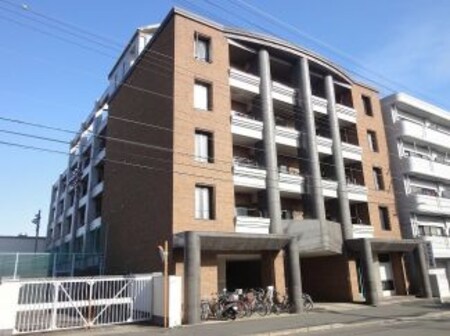 スクリーン77外観写真