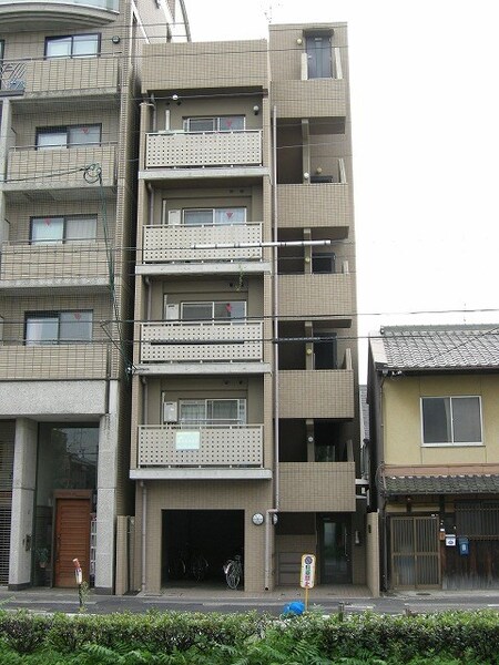 プランドルアミ下鴨外観写真